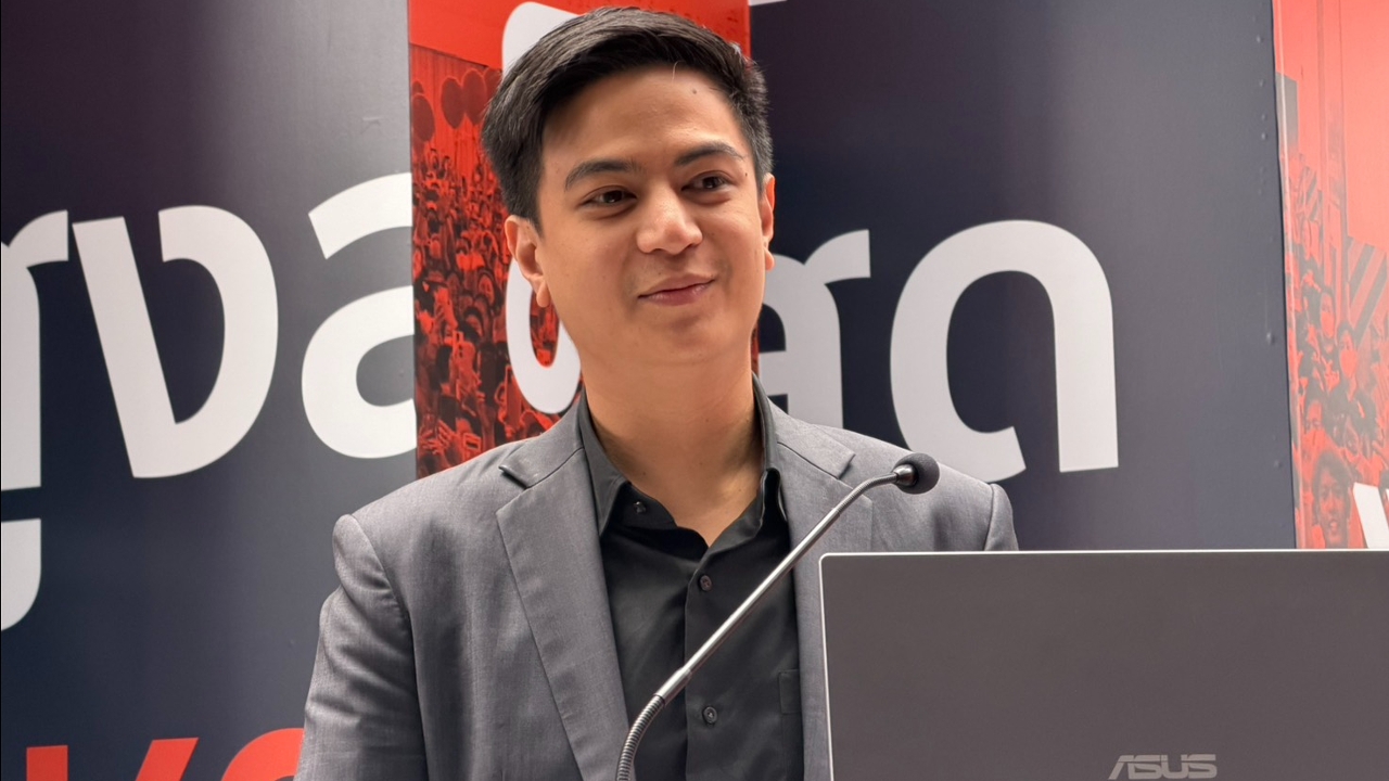 “พริษฐ์”  มั่นใจผลักดันแก้ไขรัฐธรรมนูญให้เสร็จจากรัฐสภาก่อนสิ้นปี 