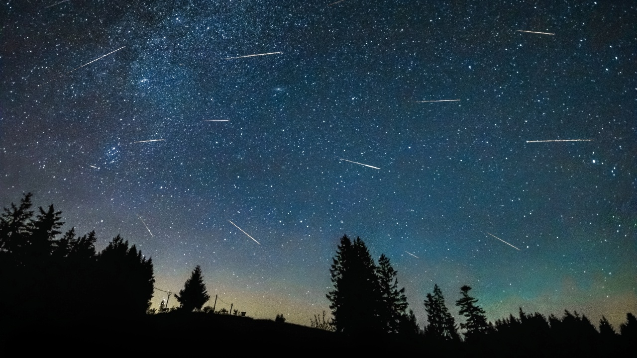 คืนนี้รอชม "ฝนดาวตกลีโอนิดส์" ตกเฉลี่ย 15 ดวงต่อชั่วโมง ถึงรุ่งเช้า 18 พ.ย.