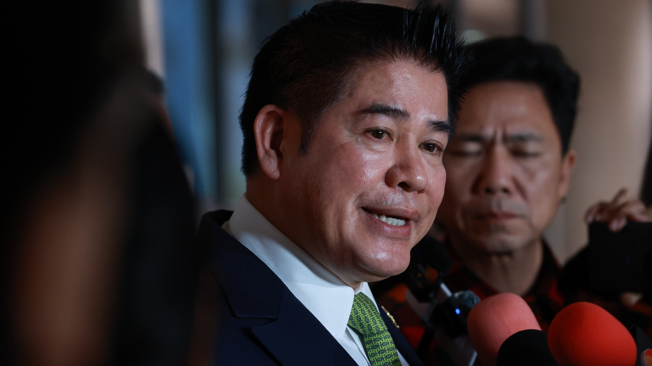 .“ธรรมนัส”ออกโรงค้านหวั่นกระทบเกษตรกร-ทุบส่งออก ครม.ถอยลดเวลานำเข้าข้าวโพด