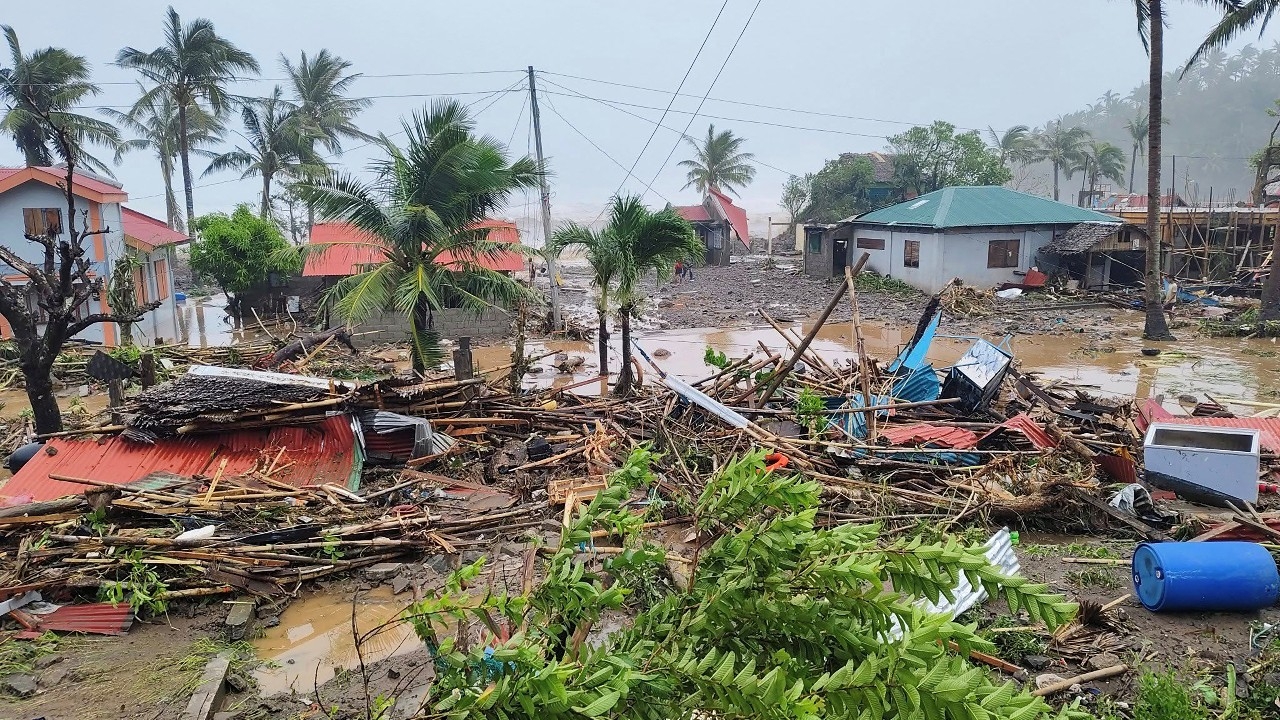 ซูเปอร์ไต้ฝุ่นฟงวองอ่อนกำลัง หลังถล่มฟิลิปปินส์ ก่อนมุ่งหน้าต่อไต้หวัน