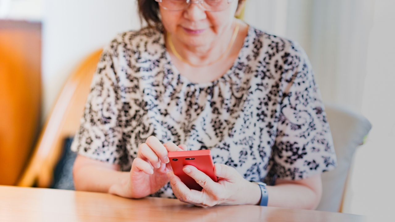 ตร.ญี่ปุ่นรวบแก๊งต้มตุ๋นทางโทรศัพท์ ปลอมเป็นจนท.สมาคมธนาคาร หลอกคนชรากด ATM สูญกว่า 9 แสนบาท