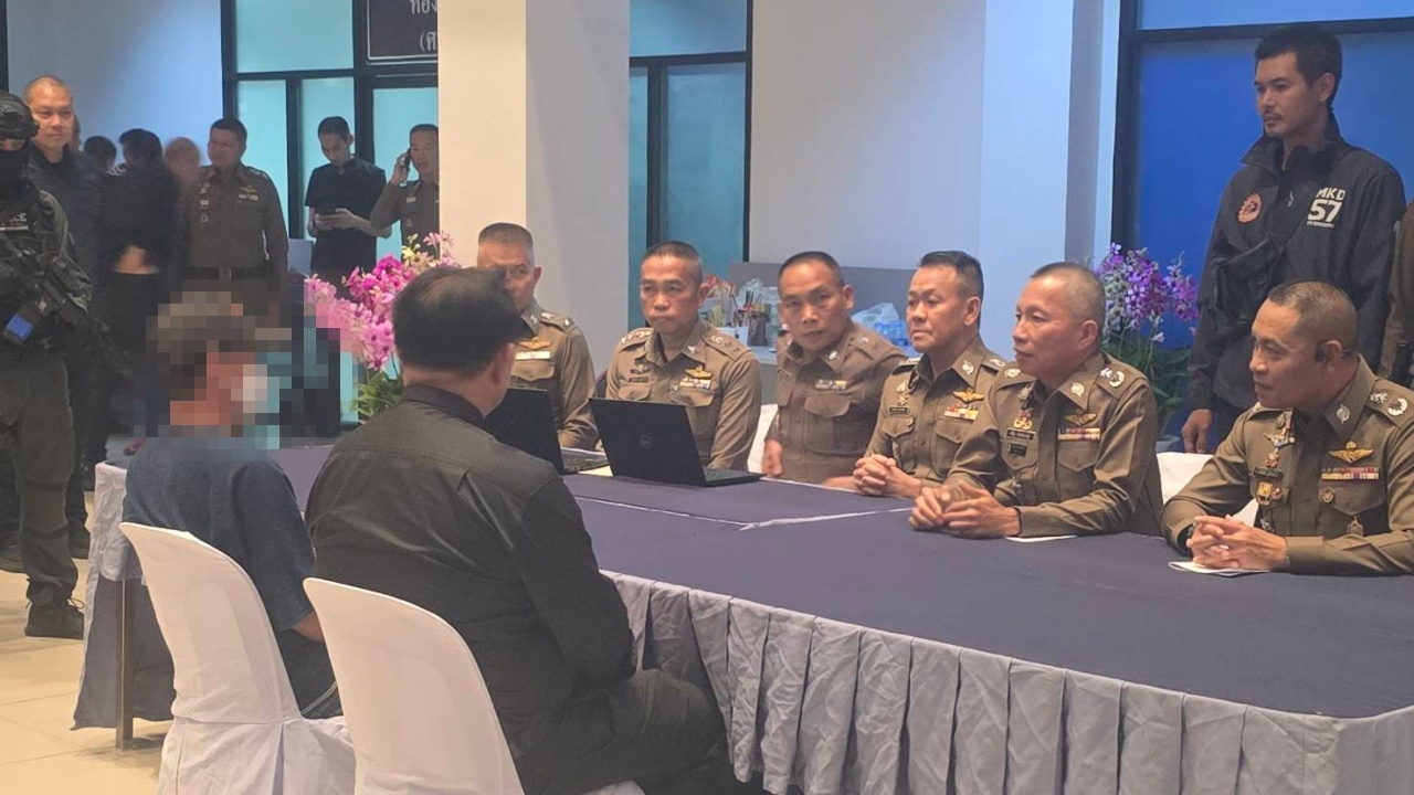 เปิดปาก "เซียนพระ" เหตุต้องฆ่าถ่วงน้ำกิ๊กสาว เจอ ตร. ไล่ล่า รถคว่ำถูกจับ