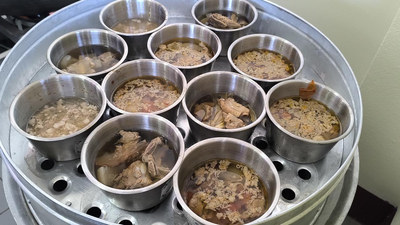 เข้าเมืองพิษณุโลก แวะ “ป๋าเลี้ยงถ้วยร้อน” อาหารเช้าสูตรจีนแผ่นดินใหญ่