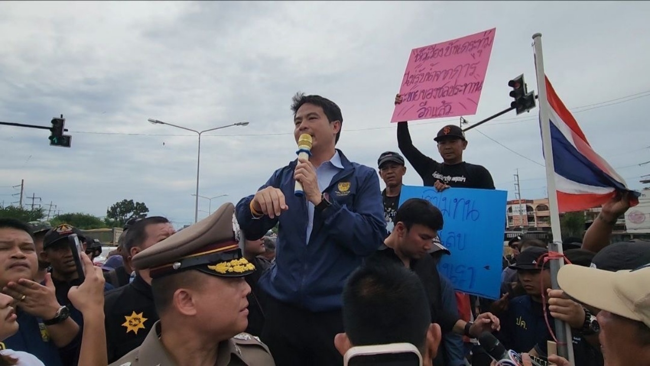 ชาวเสนายอมสลาย หลัง "ภราดร" เปิดประตูระบายน้ำ รับสุดทนน้ำท่วมซ้ำซาก
