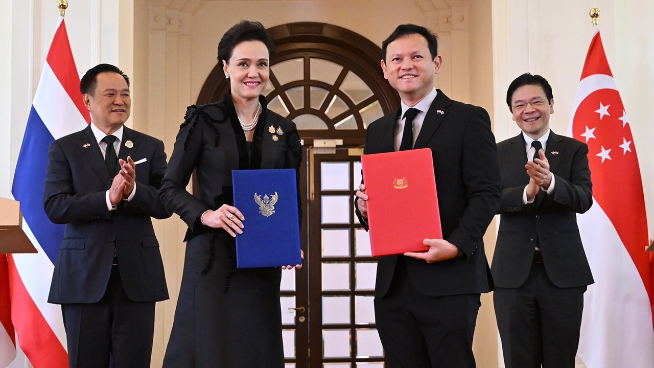 ไทย-สิงคโปร์เซ็นค้าข้าว 1 แสนตัน นำร่อง Food Security Hub ย้ำบทบาทผู้ผลิตโลก