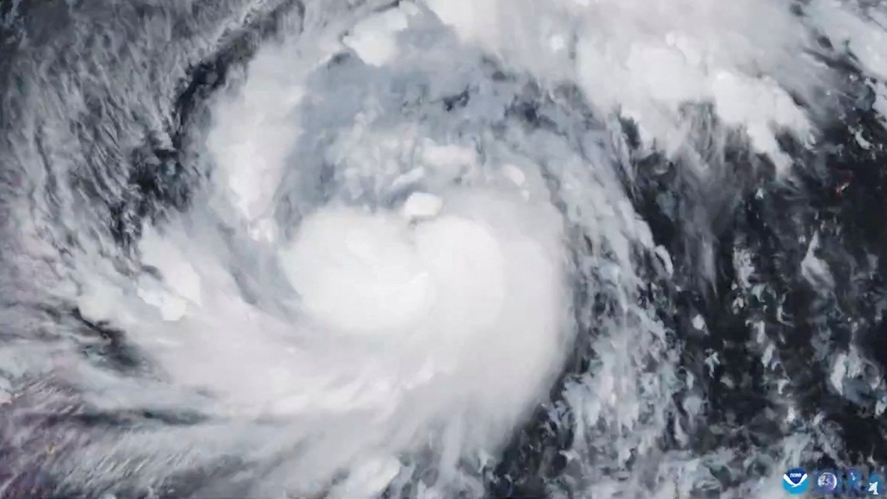 ฟิลิปปินส์เตรียมรับมือไต้ฝุ่น “ฟงวอง” หลัง “คัลแมกี” ถล่มดับ 200 ศพ