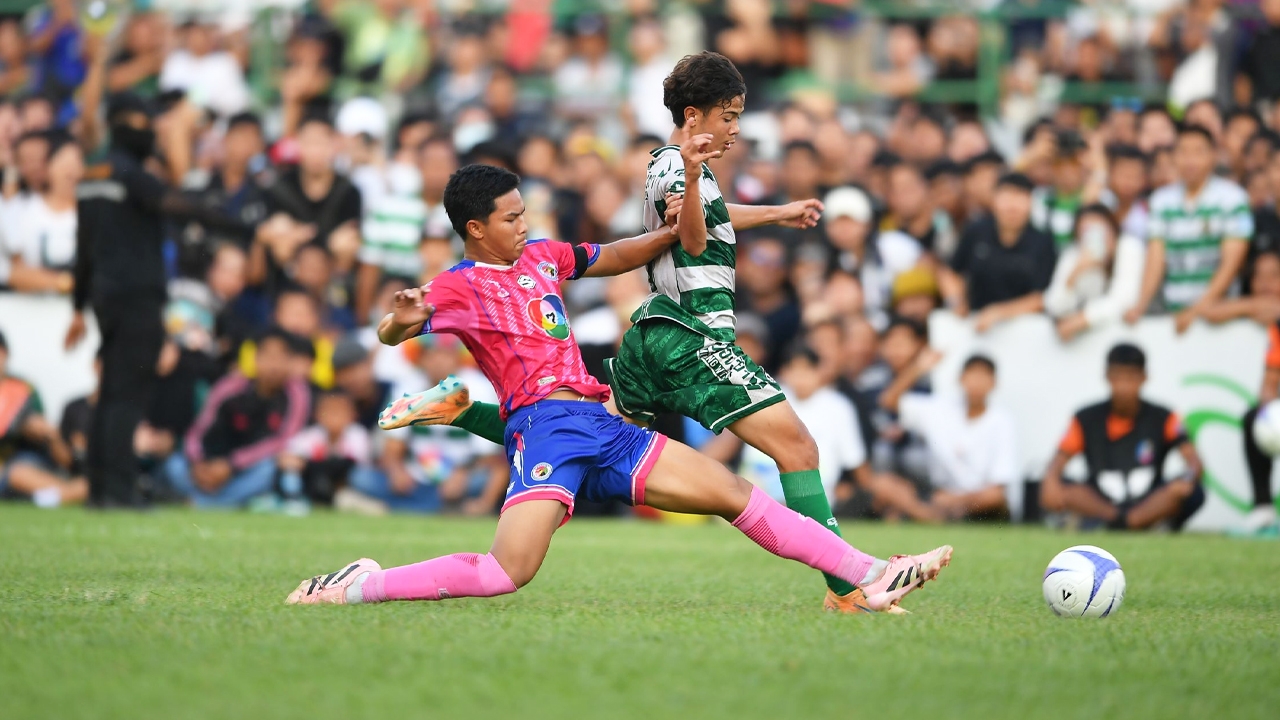 ประวัติศาสตร์ใหม่! อบจ.ชัยนาท คว้าแชมป์กีฬา 7 สี แซงชนะหมอนทองวิทยา 2-1