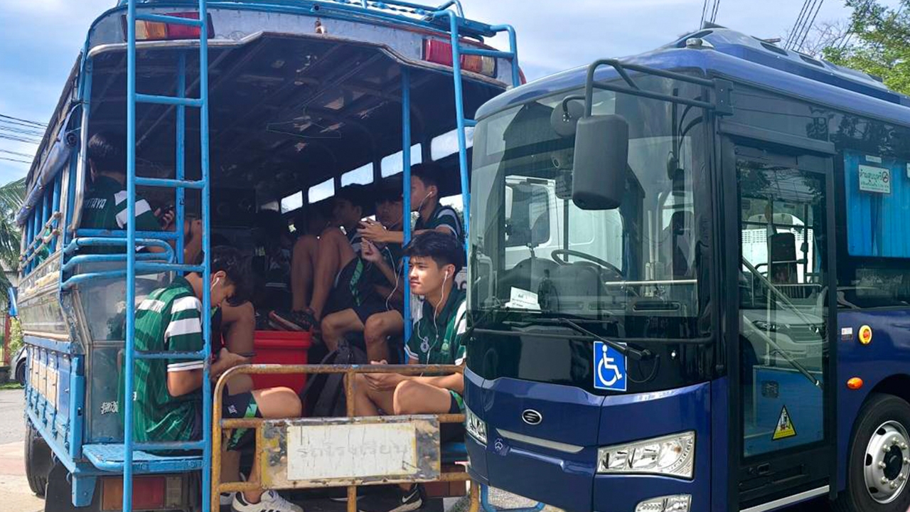 สานฝันให้ "หมอนทองวิทยา" TSB เสิร์ฟรถบัสไฟฟ้าคันใหม่ สนับสนุนทุกการเดินทางเรียนรู้