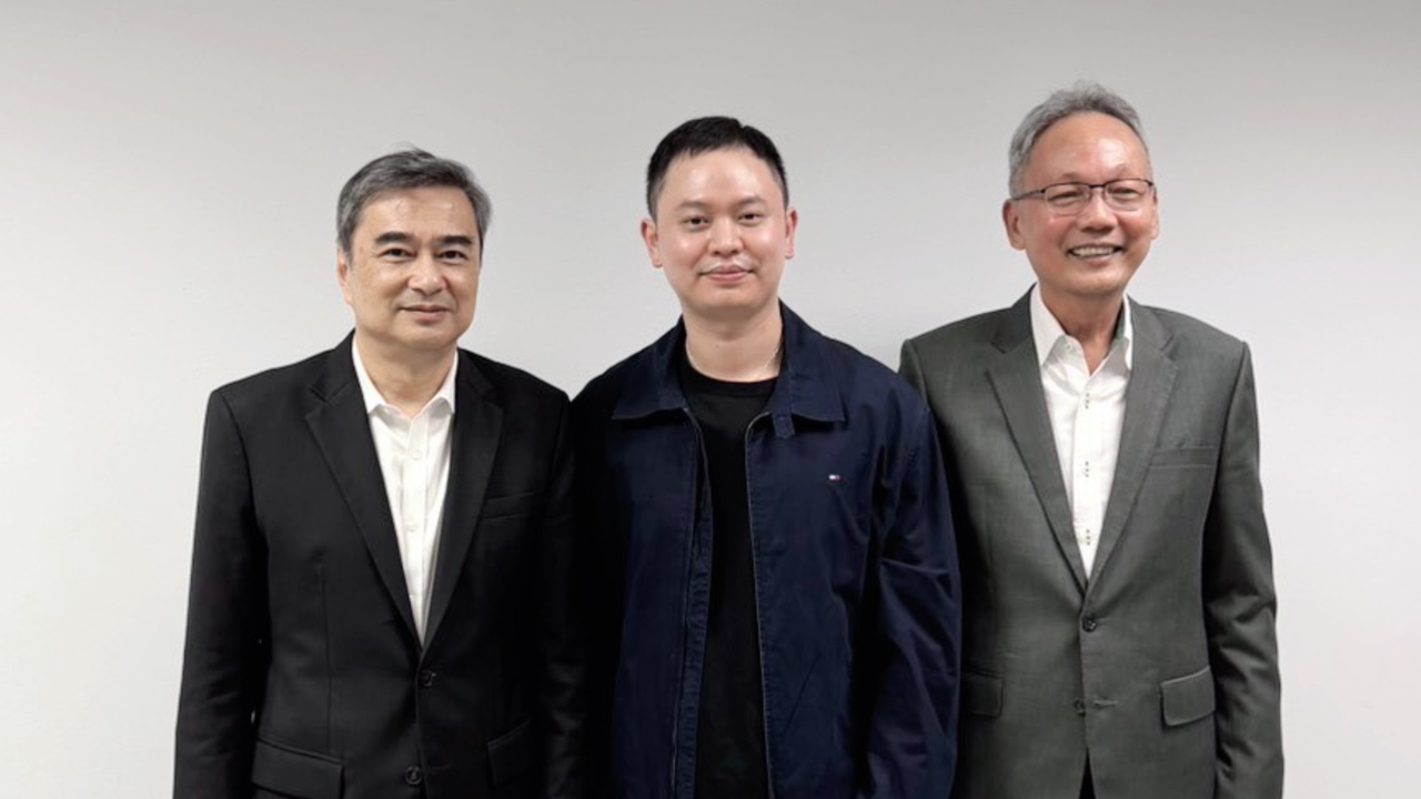 ปชป. ต้อนรับ “เอก ภัคเมศฐ์” คนรุ่นใหม่ เสนอตัวลงสมุทรสาคร เขต 1