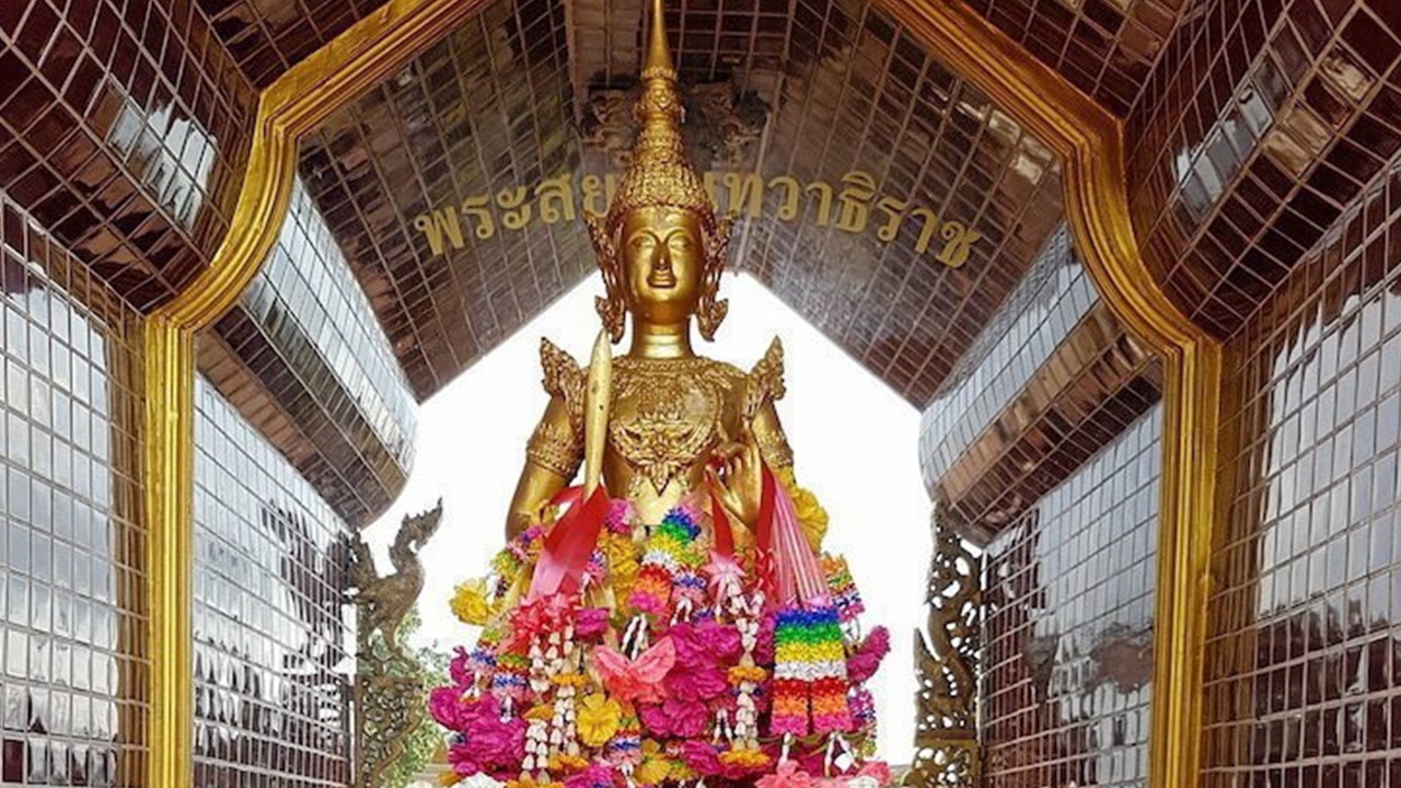 ศรัทธา "พระสยามเทวาธิราช" เทพคุ้มครองพลังแผ่นดินสยาม