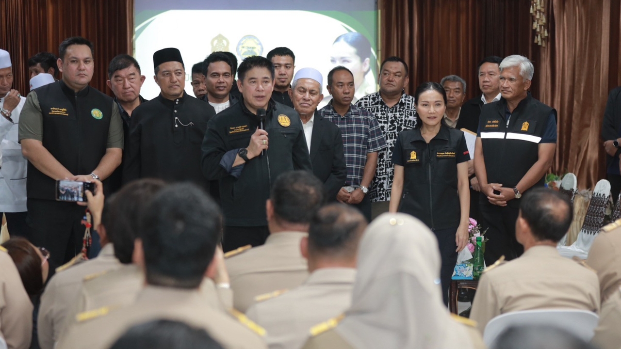 “ธรรมนัส-นฤมล” ย้ำครูไม่ใช่เรือจ้าง จ่อชง ครม. พัฒนาบ้านพักครูทั่วประเทศ