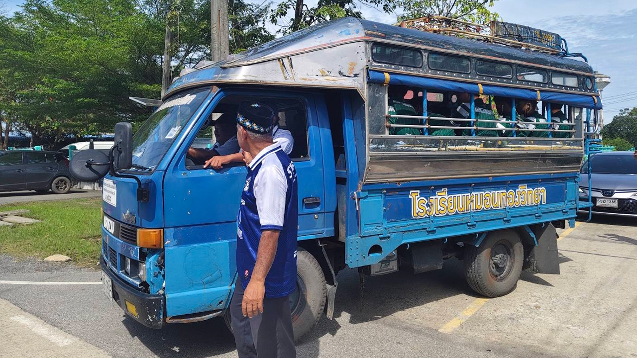 ตำนานที่ยังขับลงถนนได้ เปิดสเปค ISUZU ELF NKR หัวฟ้า ตาเหลี่ยม รถขนฝันของหมอนทองวิทยา