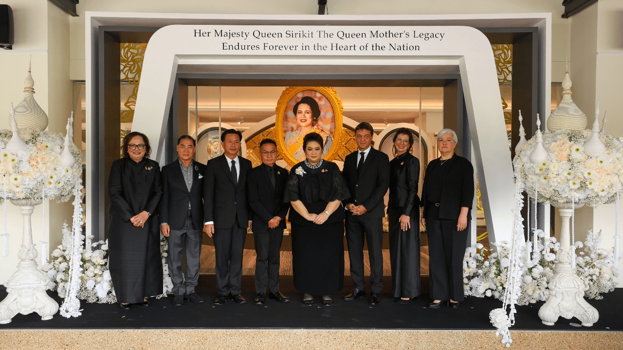 โรงเรียน ISB จัดนิทรรศการ-พิธีถวายความอาลัย น้อมรำลึก สมเด็จพระพันปีหลวง 