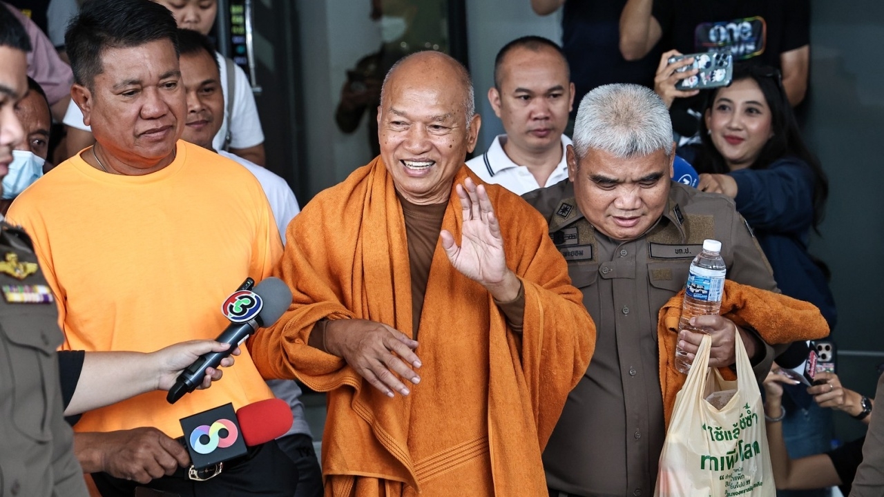 ตีแผ่เรื่องฉาว "วัดพระบาทน้ำพุ" เหตุการณ์สุดช็อกที่เข้าชิง "ข่าวที่สุดแห่งปี 2025"