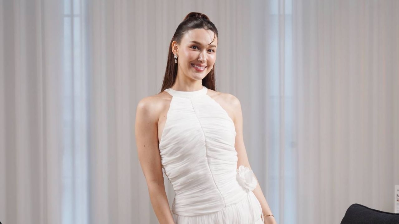 แจ็คกี้ ชาเคอลีน พลังล้นมาตั้งแต่เด็ก! เล่าอดีตเคยโดนเพื่อนว่า ลูกครึ่งไม่ได้สวยทุกคน