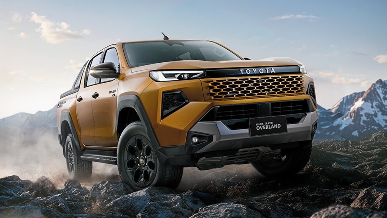 เปิดตัวครั้งแรกของโลกกับ TOYOTA HILUK ภายใต้ชื่อใหม่ HILUK TRAVO และ HILUK TRAVO-e