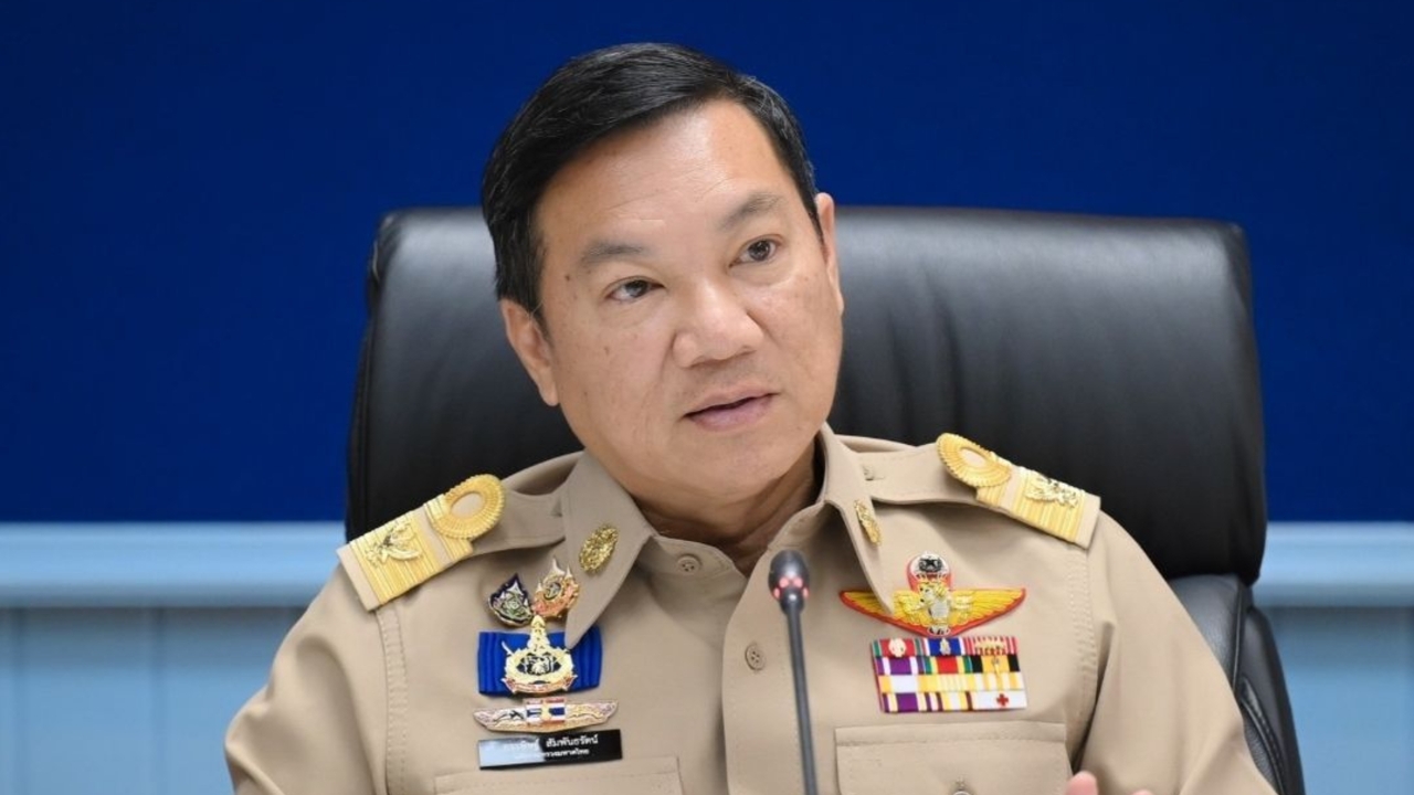 มท. สั่งผู้ว่าฯ 25 จังหวัดภาคกลาง-ตะวันออก ตั้งอาสาสมัครฝนหลวง รับมือฤดูแล้ง