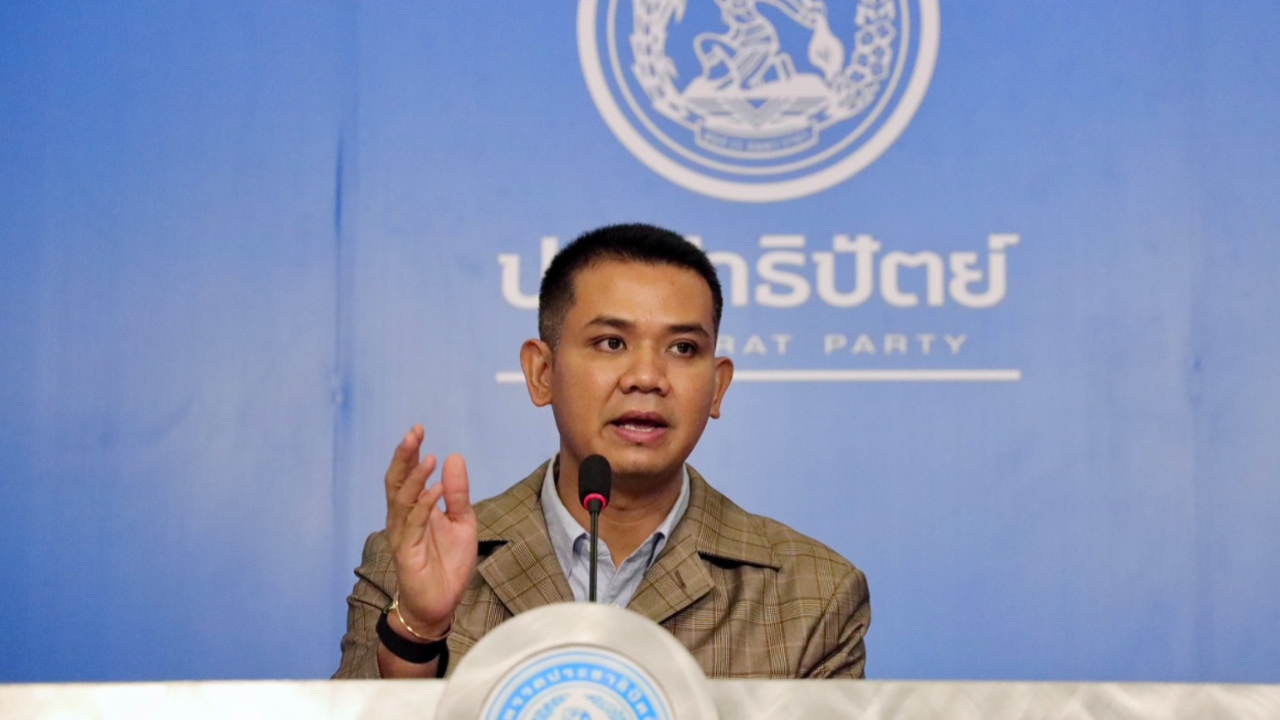 “ชัยชนะ” แฉยับกลาง ปชป. “ทุนจีนเทา” ยึดรัชดาฯ-RCA ตัวการใหญ่เจ้าของคอกม้า” ฟอกเงินพันล้าน