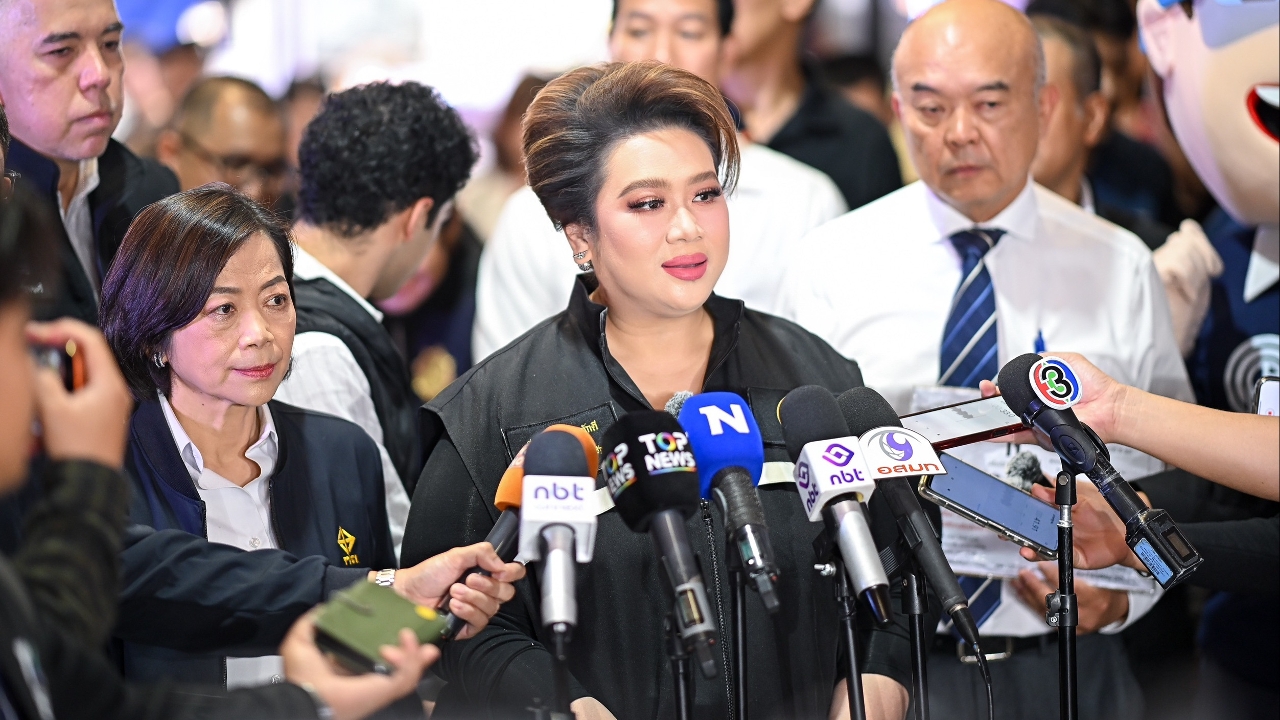 “ศุภมาส” บุกคลองถม สั่งฟันโซลาร์เซลล์ไม่ได้มาตรฐาน อายัดสินค้าจำนวนมาก