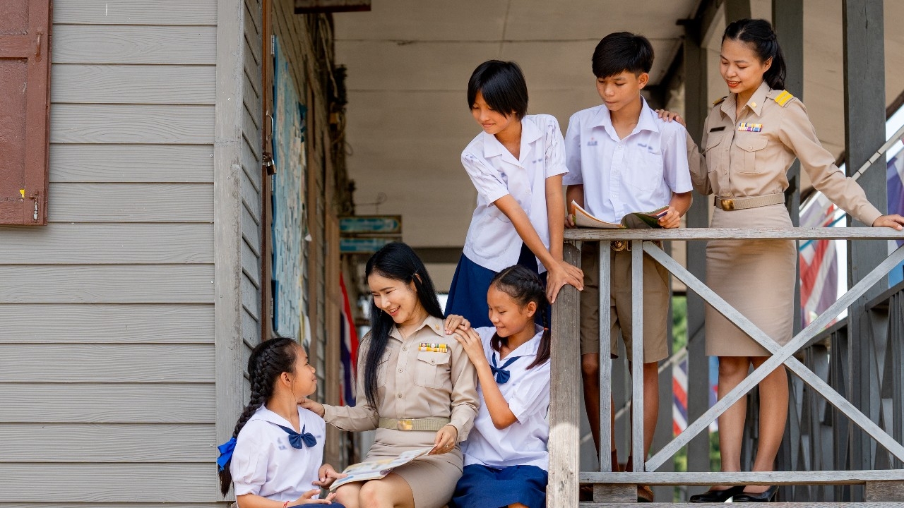 ดีเดย์ 2 มิ.ย. นี้ ปรับจ้างเหมาบุคลากรทางการศึกษาเป็นลูกจ้างชั่วคราว เงินเดือนสูงสุด 19,120 บาท