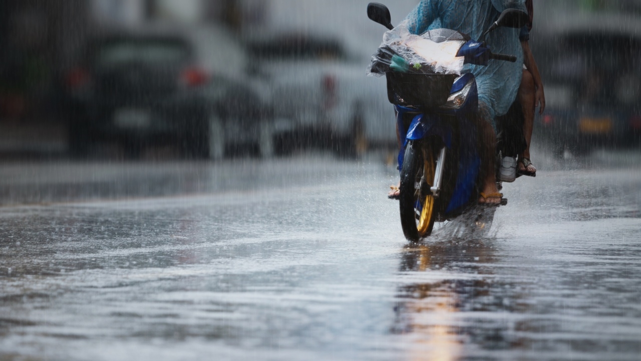ไทยยังมีฝนตกต่อเนื่อง อุตุฯ เตือนฉบับที่ 16 เช็กจังหวัดไหนบ้าง "ฝนตกหนัก"