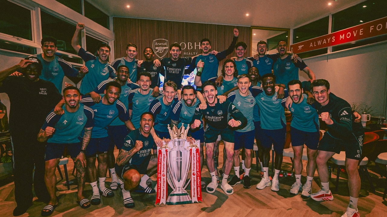 Ticket Prices Revealed for Arsenals Premier League Trophy Celebration After 22 Years, Peaking at Over One Million Baht
