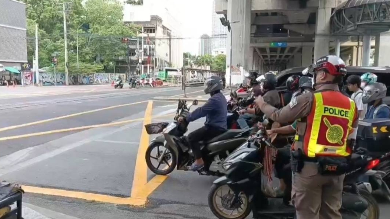 ตร.นัดสอบปากคำ “นายสถานีมักกะสัน-นายสถานีคลองตัน” เหตุรถไฟชนรถเมล์