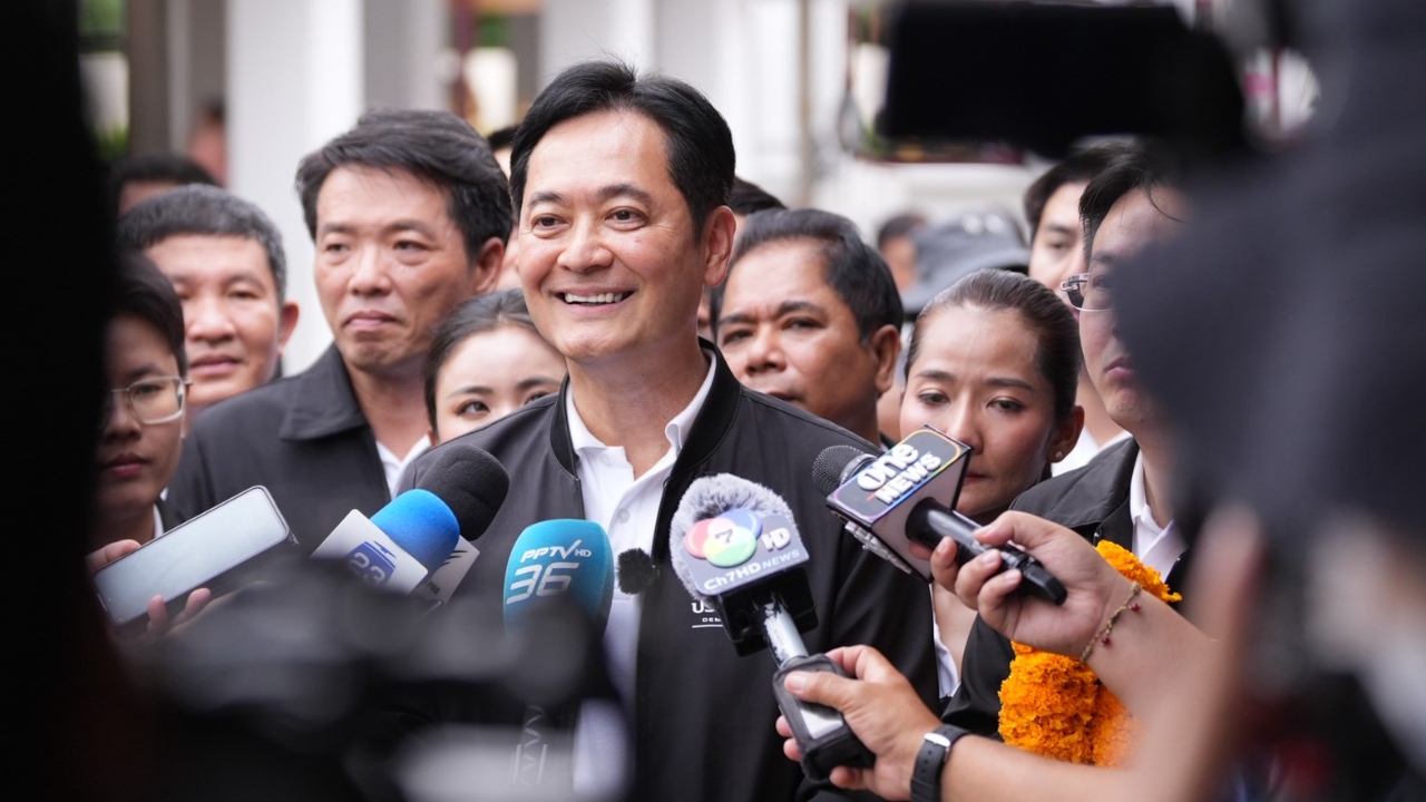 “อนุชา” ไม่หนักใจแข่งกับ “ชัชชาติ” บอกโชคดีมากที่จับได้เบอร์ 5 