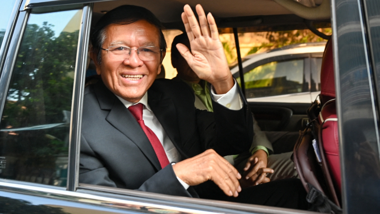 กษัตริย์กัมพูชาพระราชทานอภัยโทษ “เขม โสกา” อดีตผู้นำฝ่ายค้าน