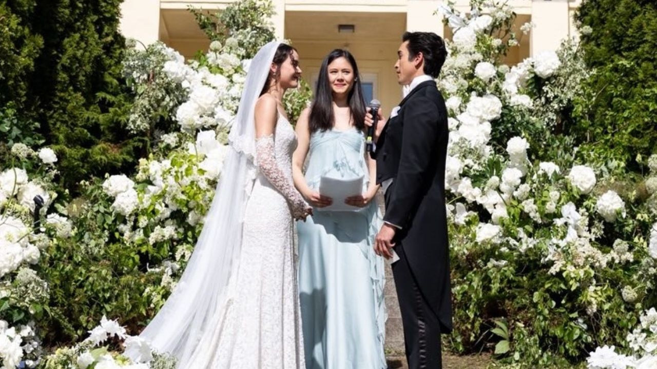 แคท เสปอร์บันด์ ทำหน้าที่ผู้ประกอบพิธีแต่งงาน ณเดชน์-ญาญ่า พร้อมเผยที่มาของตำแหน่ง