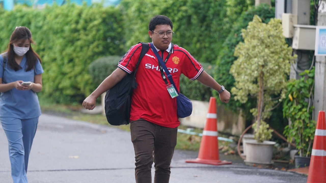 เสื้อบอลแบบไหนใส่ไปเลือกตั้งได้บ้าง ถ้าต้องไปใช้สิทธิเลือกตั้งผู้ว่าฯ กทม. -สก.