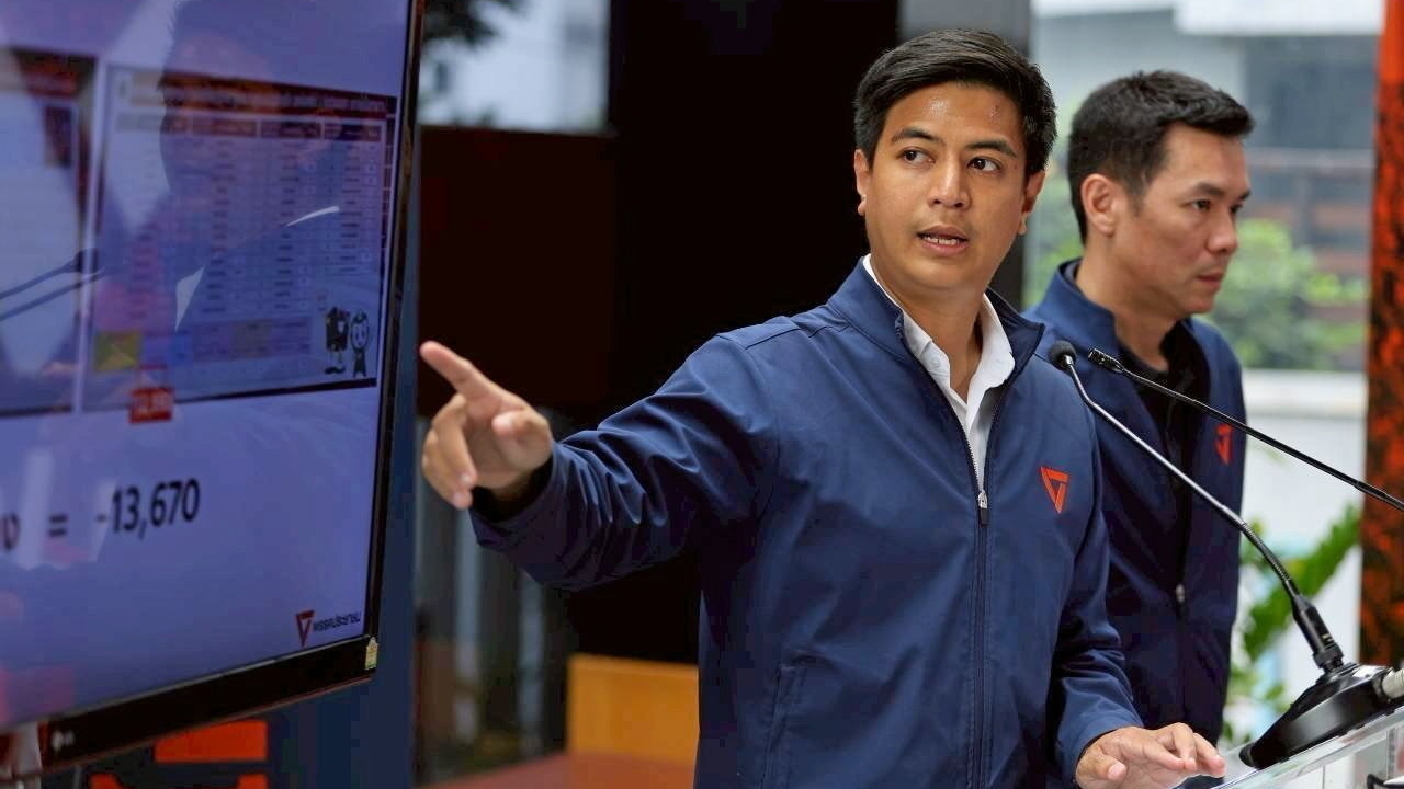 “ไอติม”ย้ำเดินหน้าผลักดันร่างรัฐธรรมนูญฉบับพรรคประชาชนให้ผ่านวาระแรกให้ได้