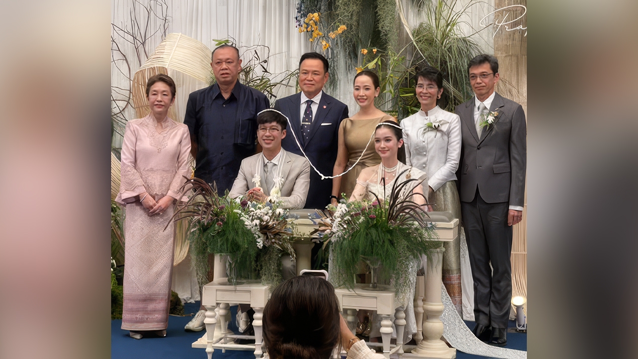 “อนุทิน” ประธานงานแต่ง “หนุน ชนน์ชนก” บุตรชายเนวิน รมต.ภูมิใจไทยร่วมงานคึกคัก