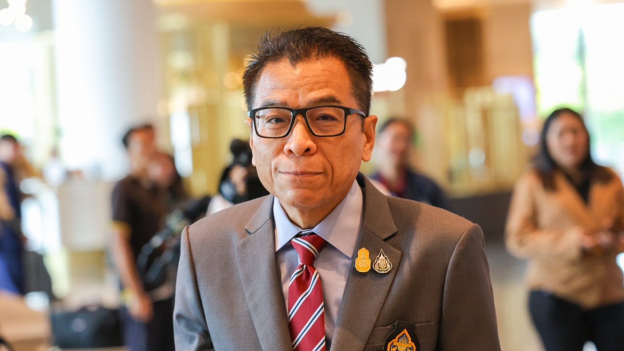 กกต. จ่อถกวงลับ “แสวง” หลุดเก้าอี้ เลขาฯ กกต. หรือไม่ หลังถูกประเมินผลไม่ผ่านเกณฑ์