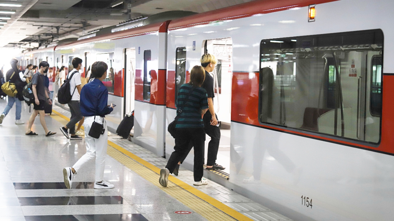 คนใช้ “ไทยช่วยไทย พลัส” คึกคัก ย้ำใช้จ่ายค่ารถไฟฟ้า รถโดยสาร เรือด่วนเจ้าพระยาได้