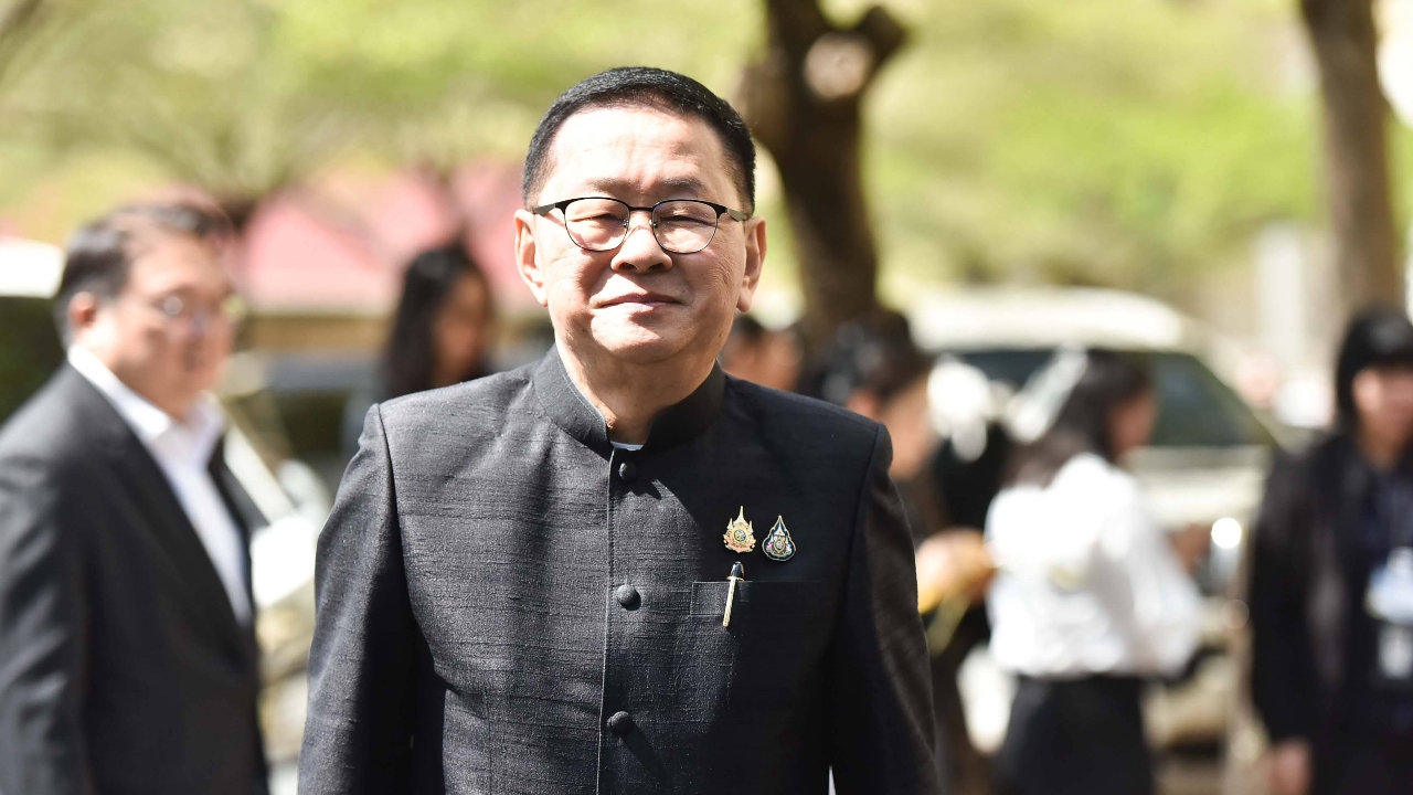 “ประเสริฐ” ย้ำ อนุโลมไม่ต้องซื้อชุดลูกเสือเต็มรูปแบบ ไม่ชี้ชัดเพื่อไทยส่งผู้สมัคร สก.