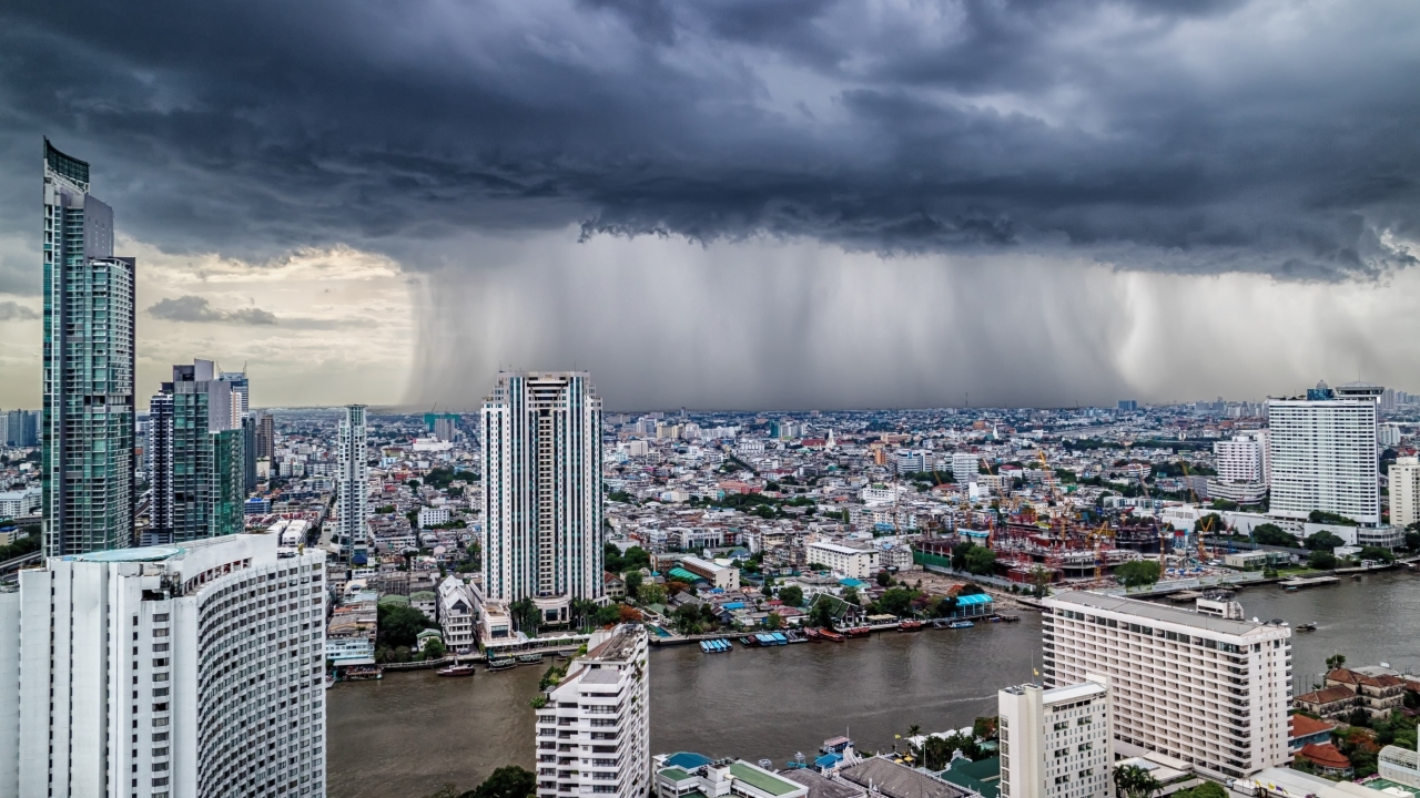 เตรียมร่มได้เลย กรมอุตุนิยมวิทยา พยากรณ์ 5 พ.ค. ฝนตกหลายพื้นที่ หลังเลิกงาน