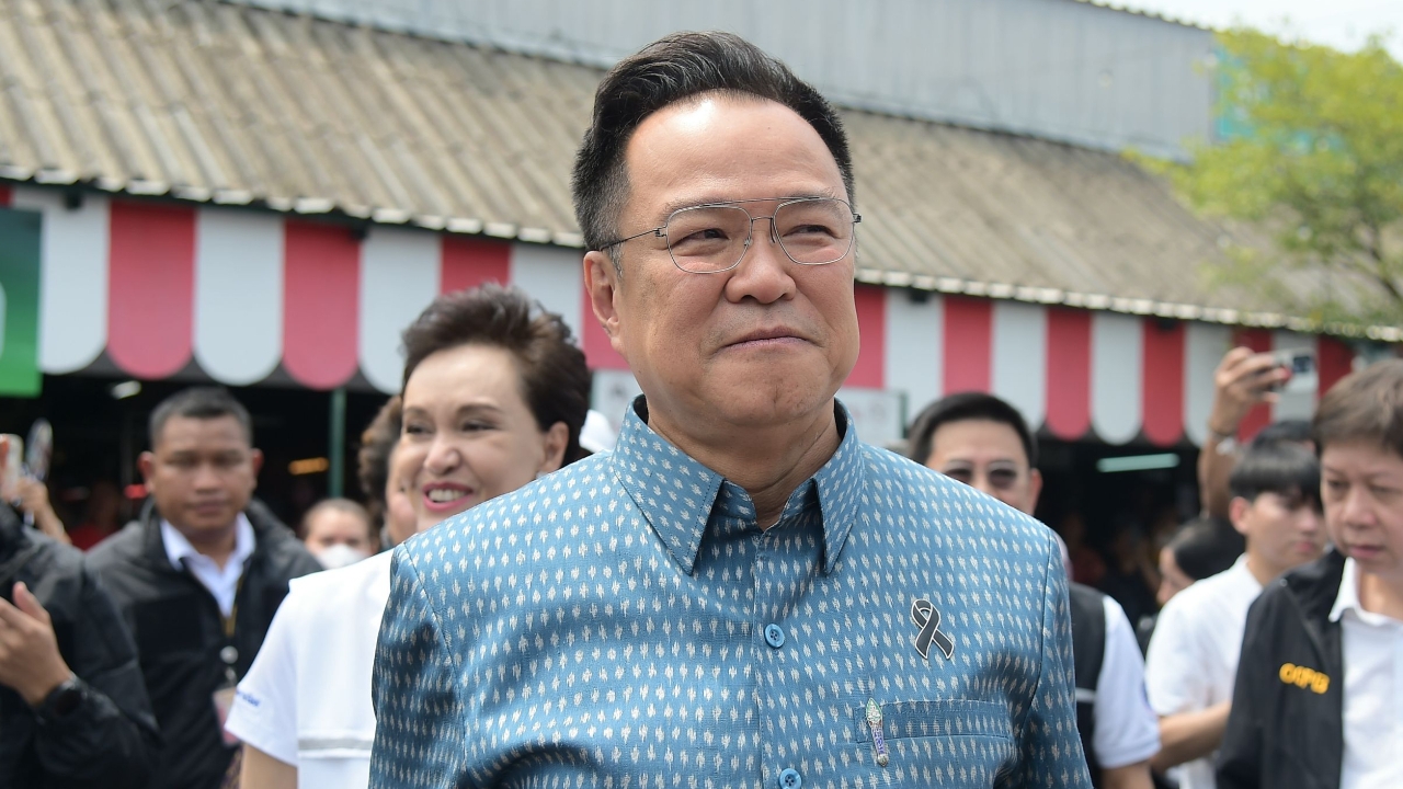 “อนุทิน” ยัน ไม่ต้องโทรเคลียร์ “ณัฏฐ์ชนน” หลังชวดเก้าอี้ ปธ.กมธ. ยกเป็นเพื่อนซี้