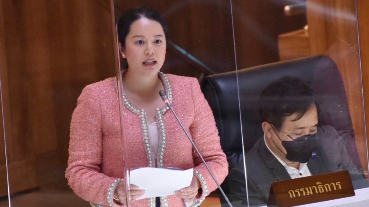 “ศิริภา” ท้า “ภราดร” เช็กสมอง ไหนตอนหาเสียงบอกคนละครึ่งพลัส ไม่คิดกู้เงินมาแจก