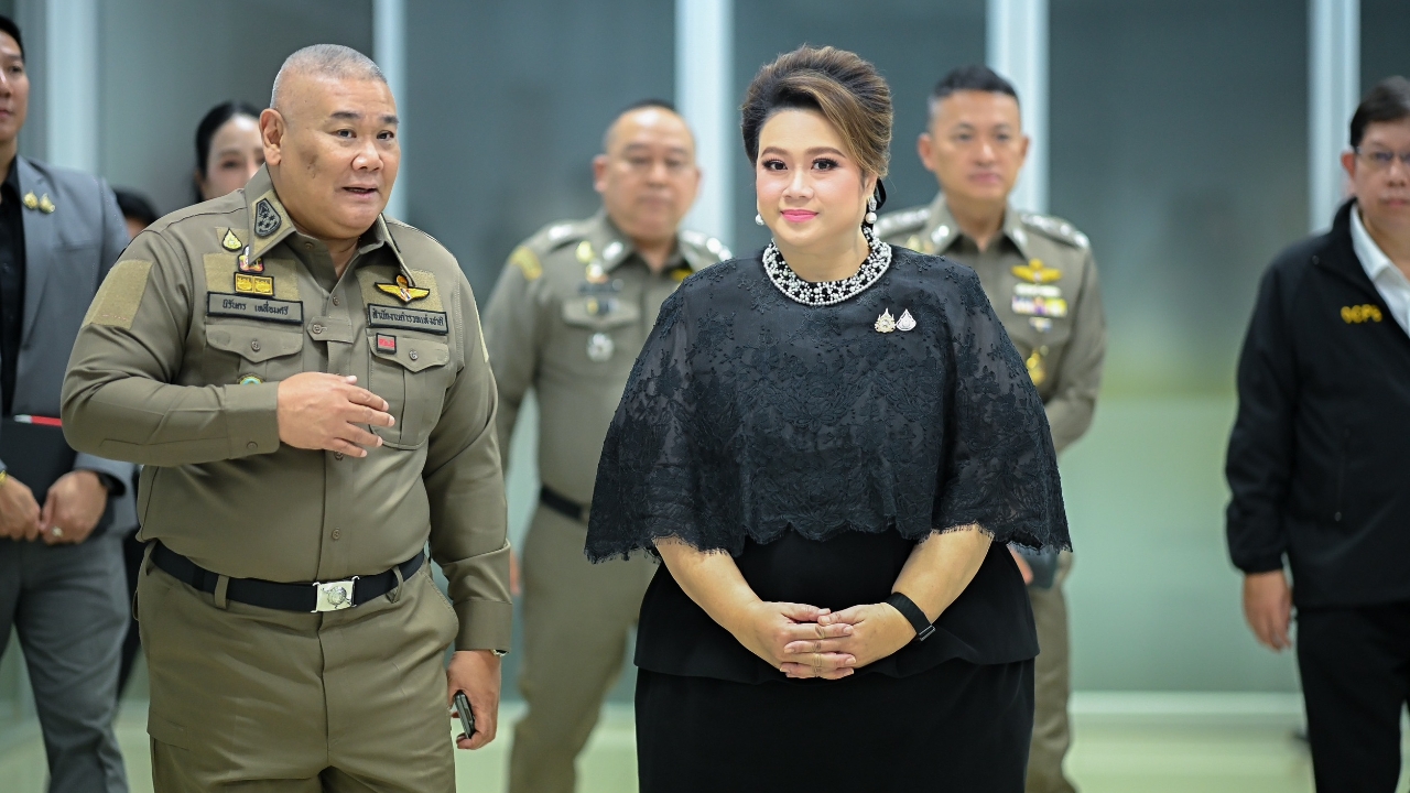 “ศุภมาส” ผนึก บช.ก. ทลายคลังบุหรี่ไฟฟ้าออนไลน์ ยึดของกลางนับหมื่นชิ้นพร้อม “สารซอมบี้”