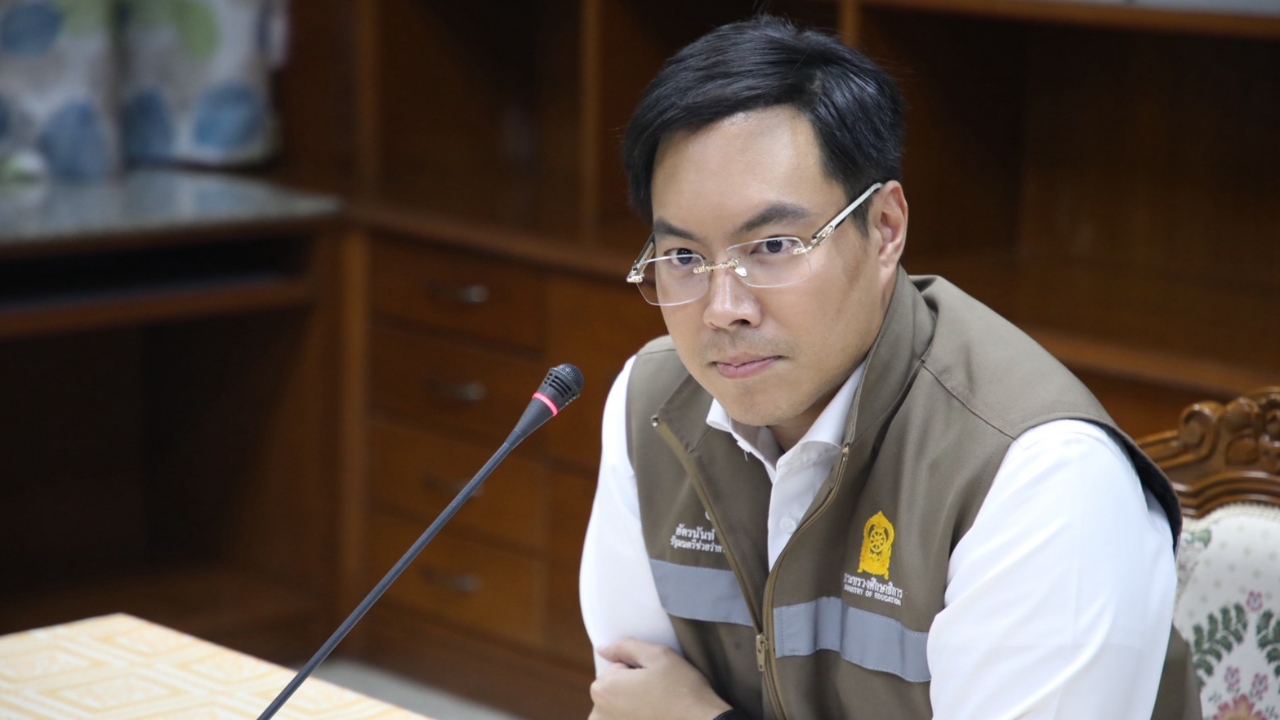“อัครนันท์” รมช.ศธ. ทุบโต๊ะคืนความยุติธรรมให้ผู้เสียหายถูกอดีตครูล่วงละมิด หลังเรื่องค้างนาน 2 ปี 