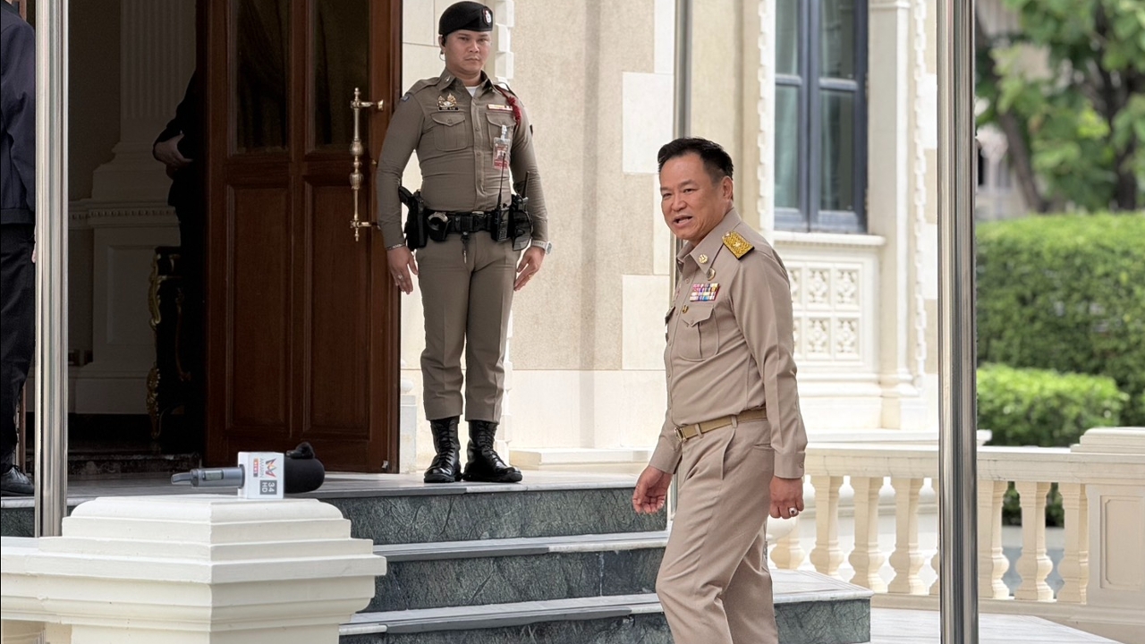นายกฯ อนุทิน  ดีใจ “ทักษิณ” ได้รับการพักโทษ 