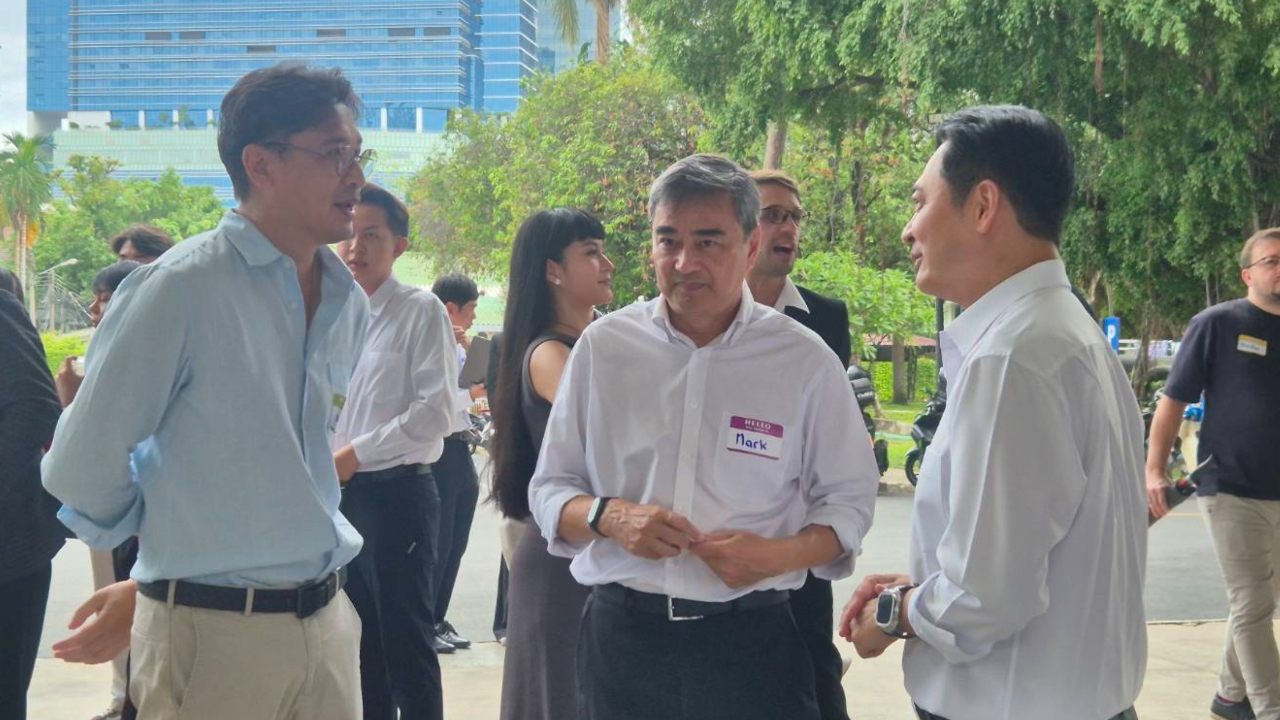 “อนุชา” เต็งชิงผู้ว่าฯ กทม. เผยลาออกภูมิใจไทยแล้ว “อภิสิทธิ์” ย้ำเปิดแคนดิเดต 16 พ.ค.