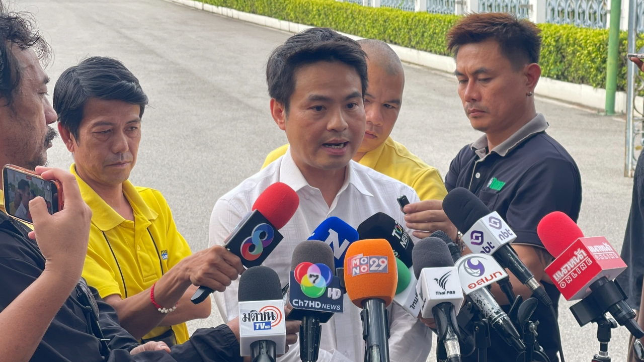 รัฐบาลคิดหนัก ทุ่มซื้อลิขสิทธิ์บอลโลก 1,700 ล้าน “ภราดร” ชี้ ต้องประเมินความคุ้มค่า