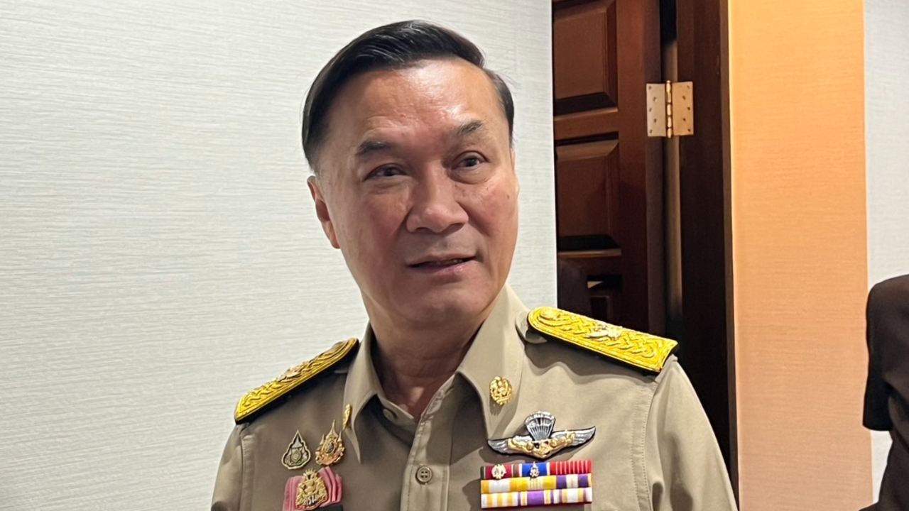 “ทรงศักดิ์” ป้องนายกฯ ไม่ได้ละเว้นปฏิบัติหน้าที่ เมิน “เสรีพิศุทธ์” จ่อไปเขากระโดง
