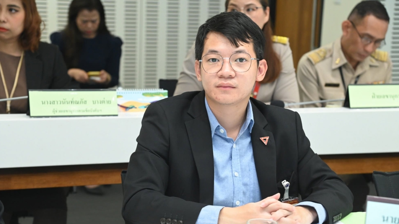 สส.ปชน. จี้ถาม กทม. ปมโรงขยะอ่อนนุช ซัดบทลงโทษไม่สมเหตุสมผล เมินแก้ปัญหา