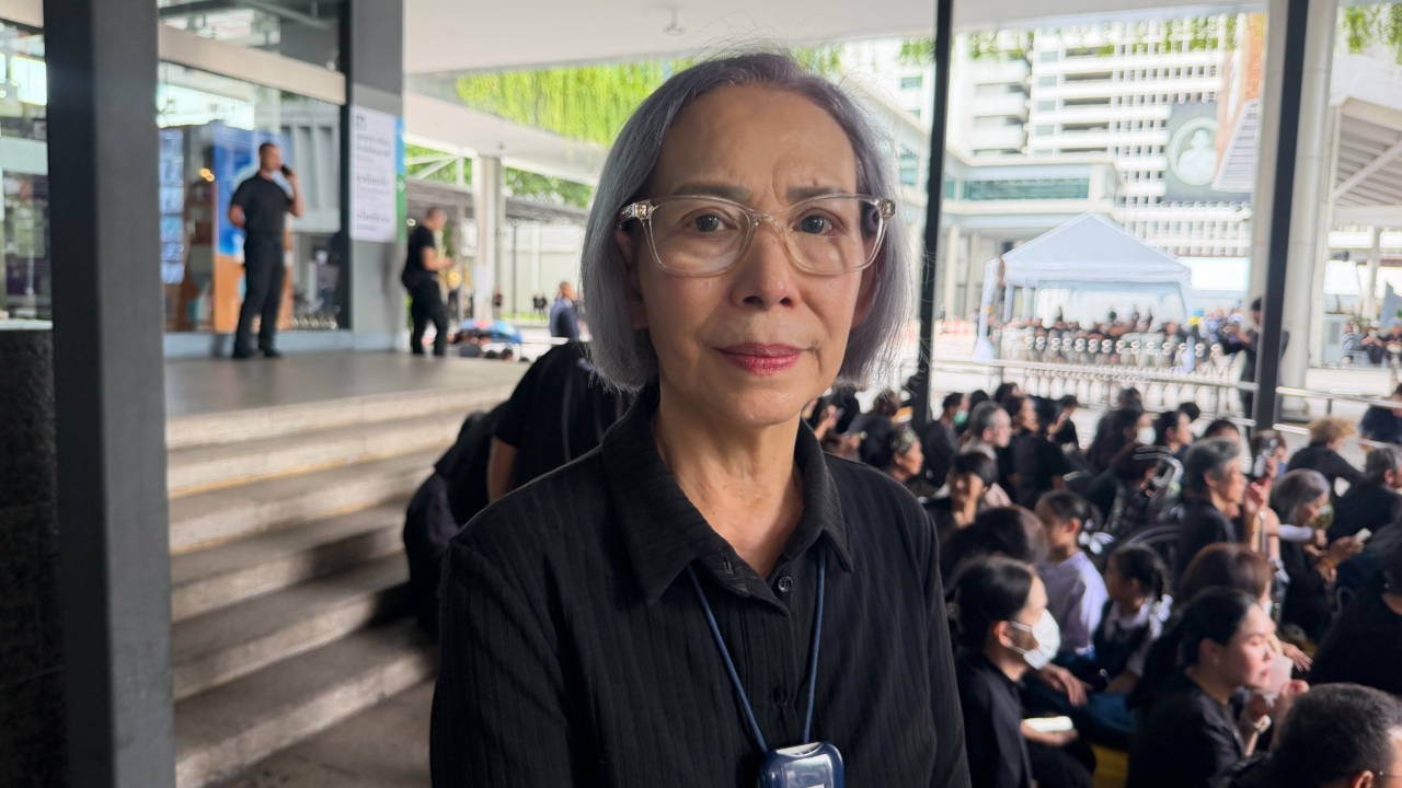 "ตุ๊ก เดือนเต็ม" น้ำตาคลอ เผยความประทับใจเคยถวายงาน "พระองค์ภา"