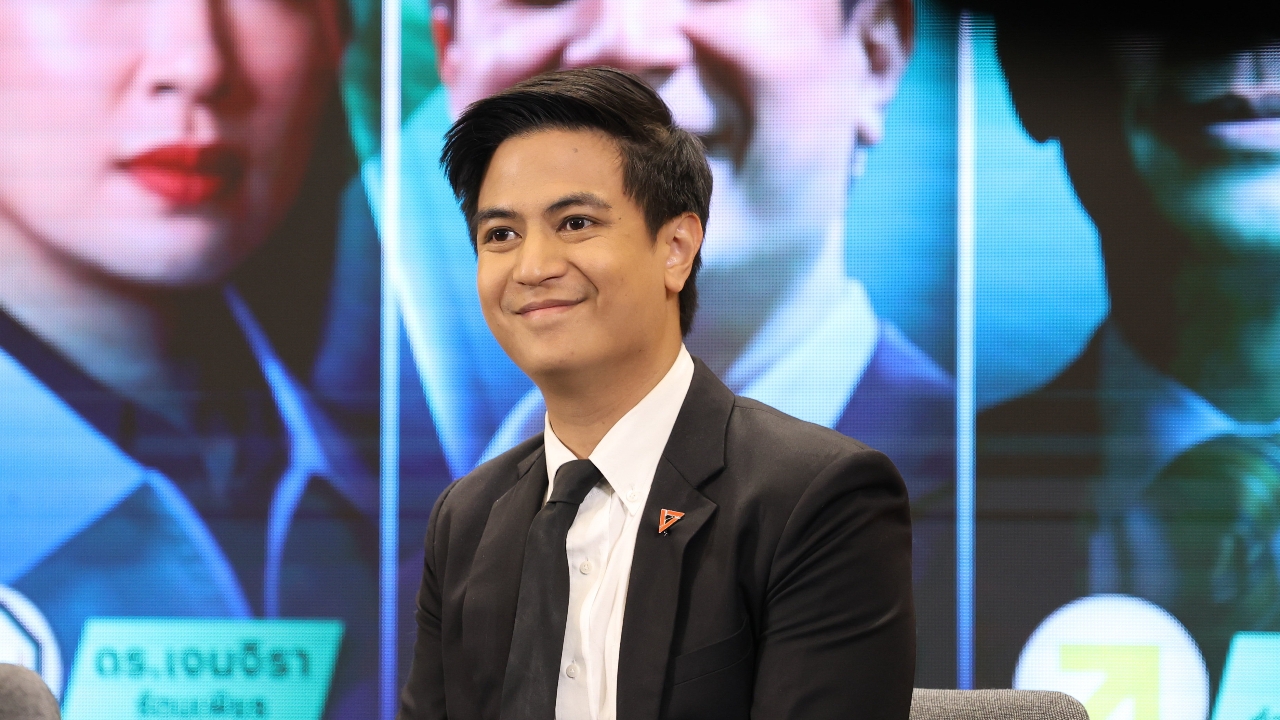 ปชน. ยันถ้าตรง 3 หลักการ พรรคพร้อมลงชื่อให้ร่างแก้รธน. เพื่อไทย
