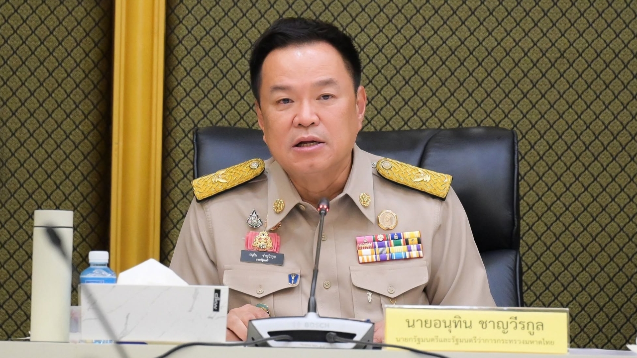 วง มท. “อนุทิน” ถามหา “รองฯ ซีฟู้ด” จะเอาอะไรไปปลดผู้ว่าฯ ภูเก็ต ซัดคนพูดปัญญาอ่อน