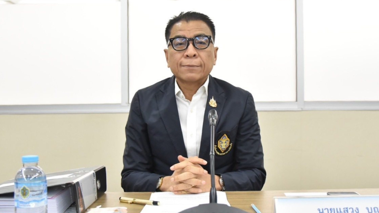 “แสวง” แจงด่วน กกต.- เลขาฯ ไม่ไปแล้ว งดบินนอกดูงานกับ พตส. หลัง ครม. ขอความร่วมมือ